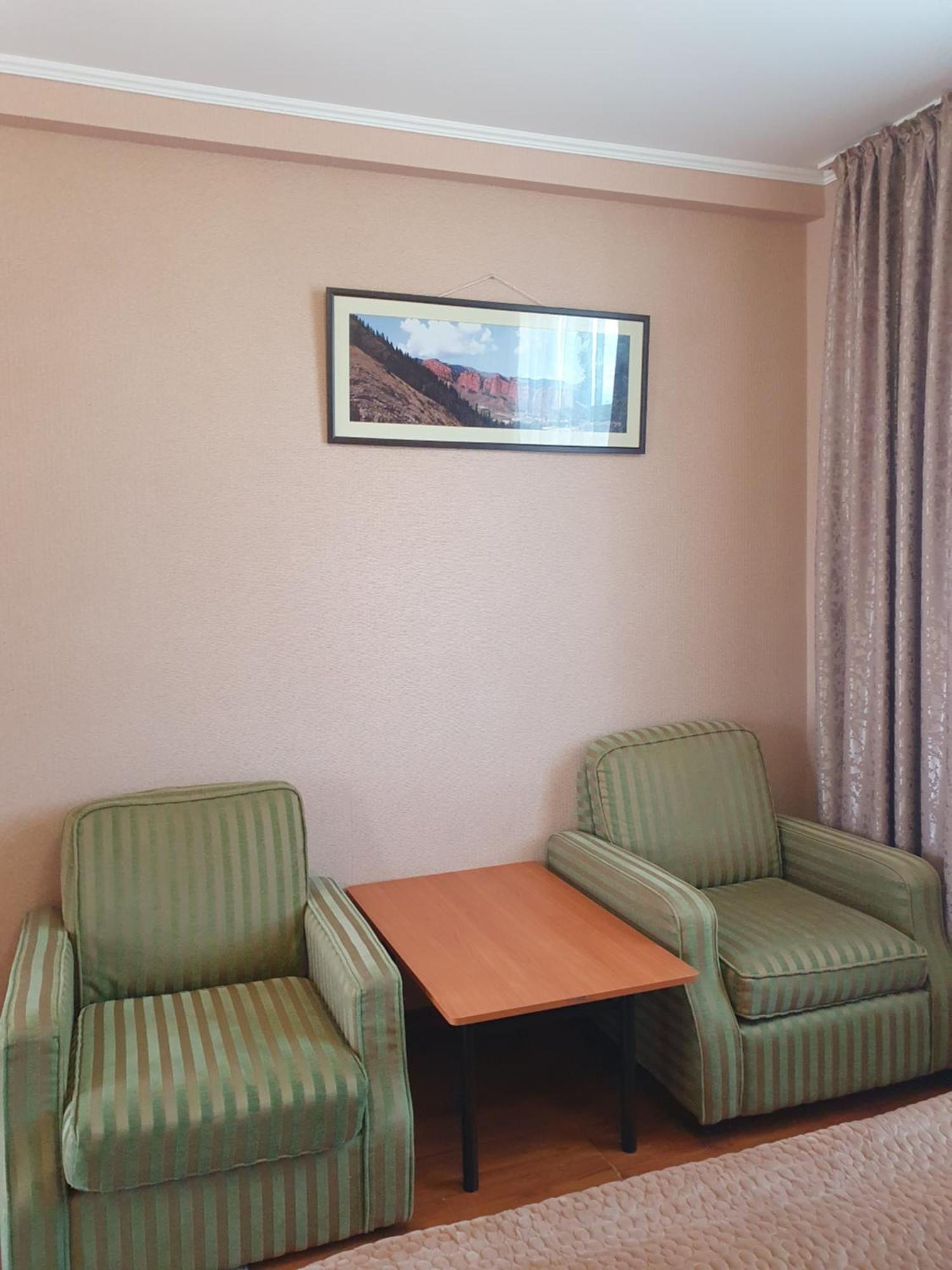 Aquamarine Inn Cholpon-Ata Bagian luar foto